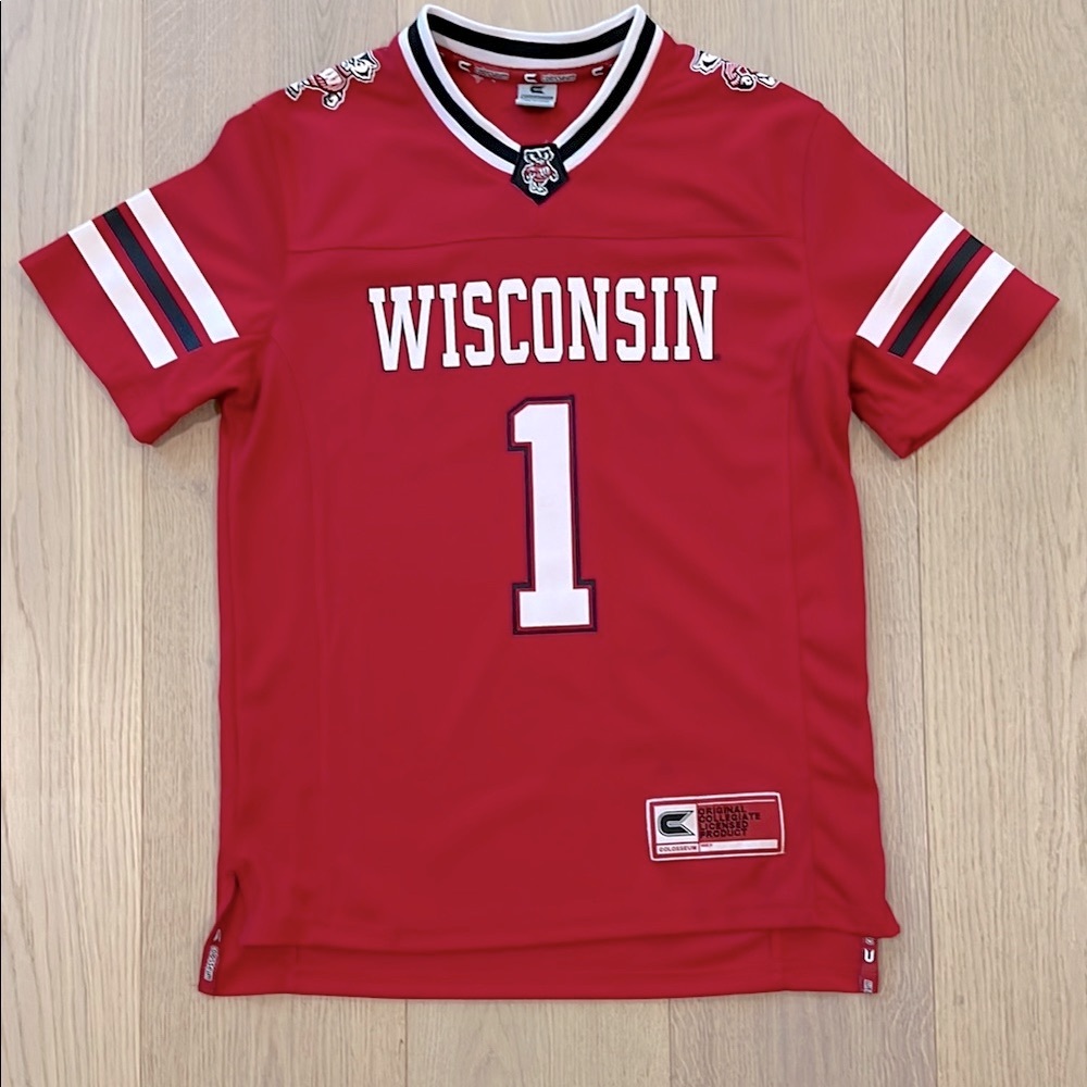 Wisconsin Badgers Colosseum Red and White Jersey Size Youth Mesiu